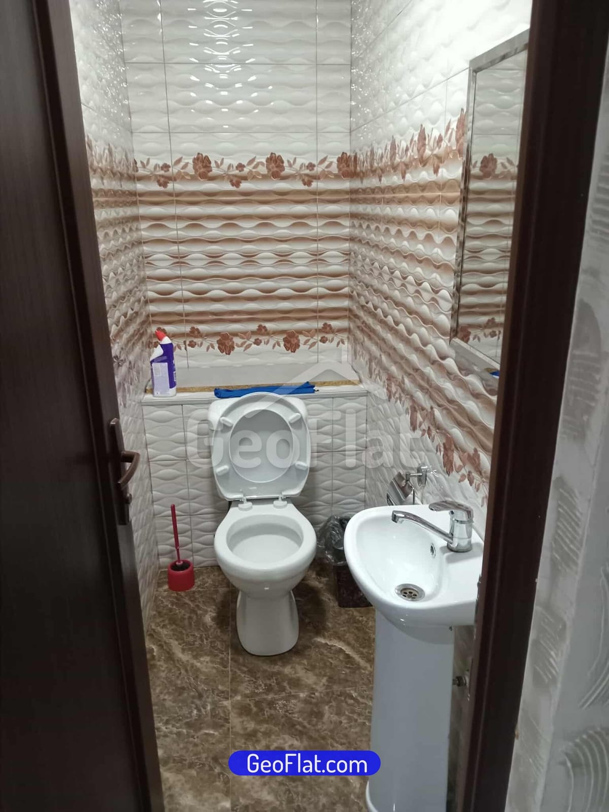 82d4db22-a9d4-4f25-8155-c75342f45ec5