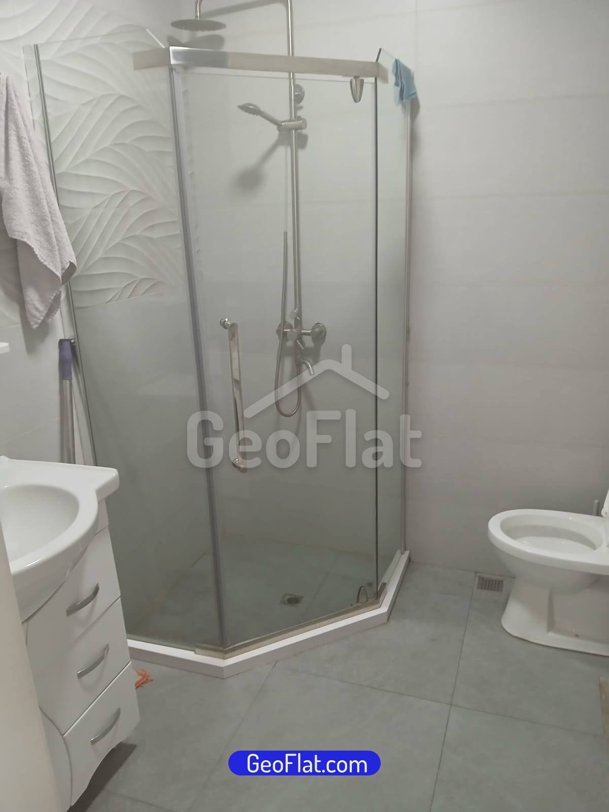 8dbeadc8-4b75-4be8-8942-9b847b24b35e