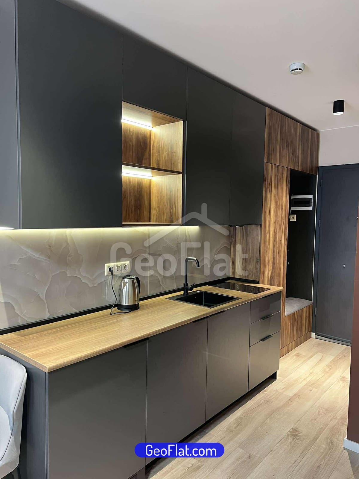 For sale: Studio, 35 m² in new building on Petre Bagrationi Street, Batumi — renovated, furnished with appliances, $57,000.