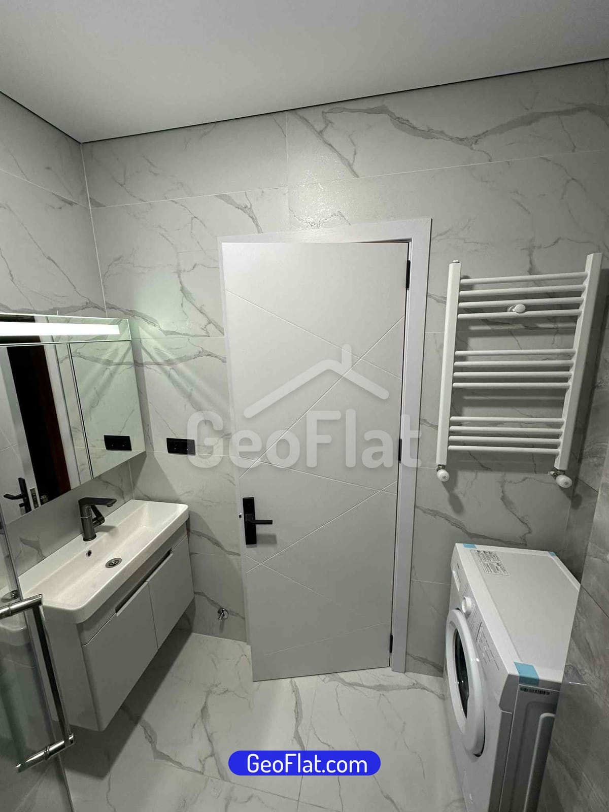 8e8219a6-57bb-4a0f-a736-ddcfb226db36