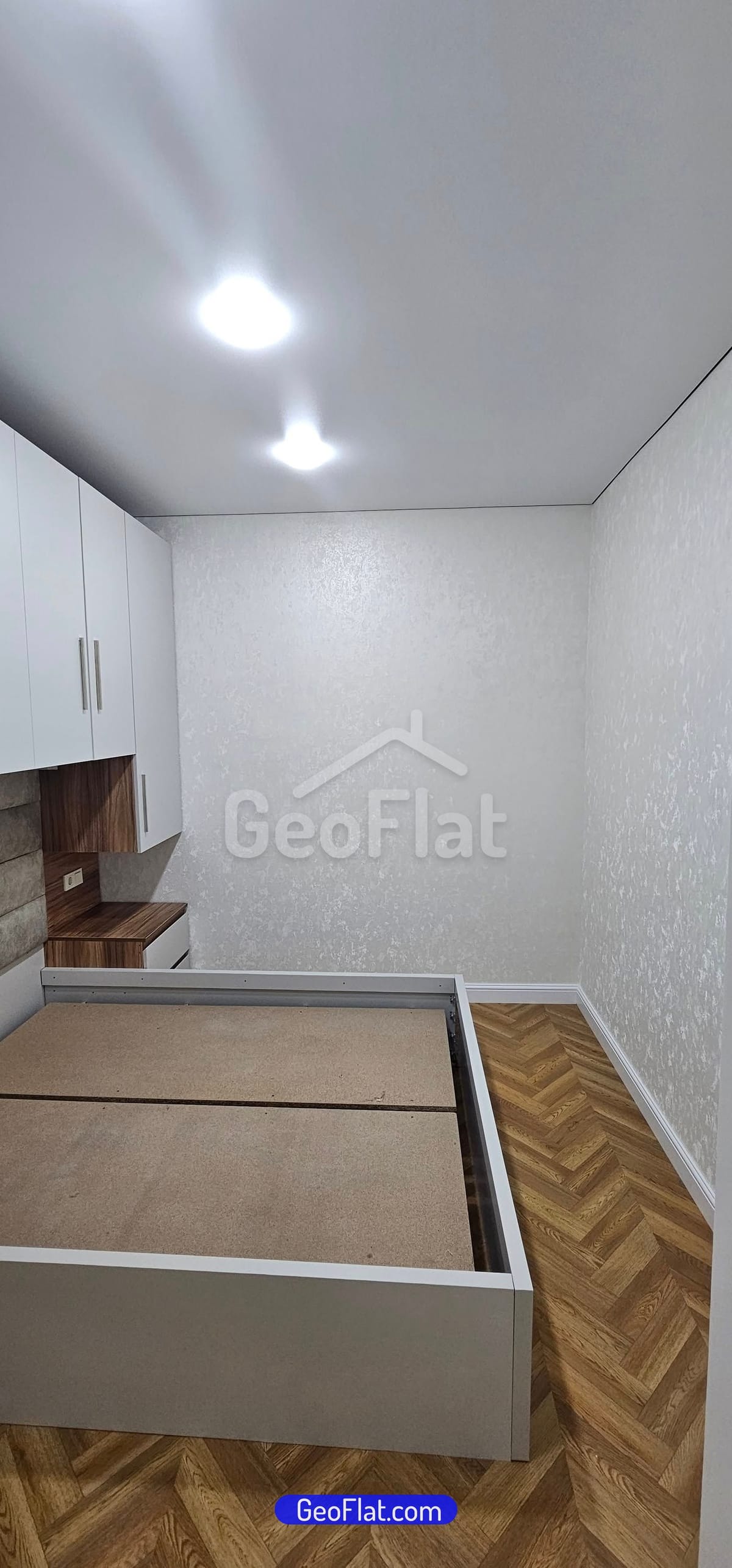 f1550f78-b93f-4ae4-8427-86aac061e101