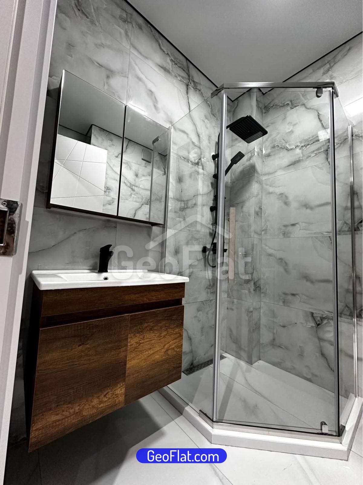 fdab8caa-15e0-4976-bef6-4144dc3fa168