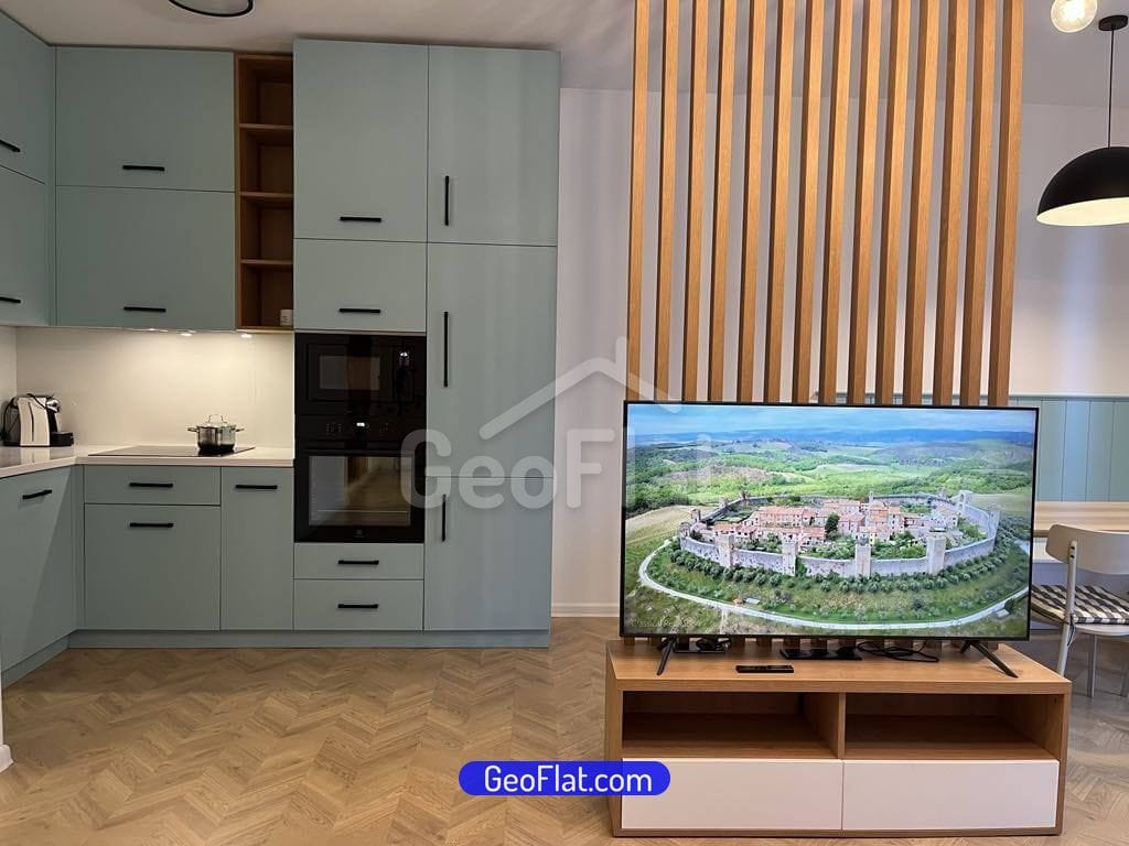 For sale: Apartment on Nikolosa Baratashvili Street, Batumi — new 3-room (2-bedroom), 92 m², furnished with appliances — $245,000.