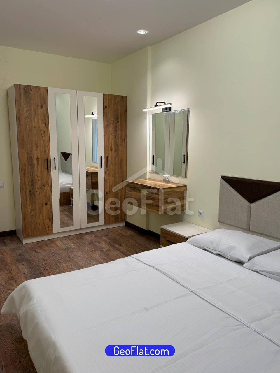 dde571f6-6a23-414c-b9b6-db0c502b59c8