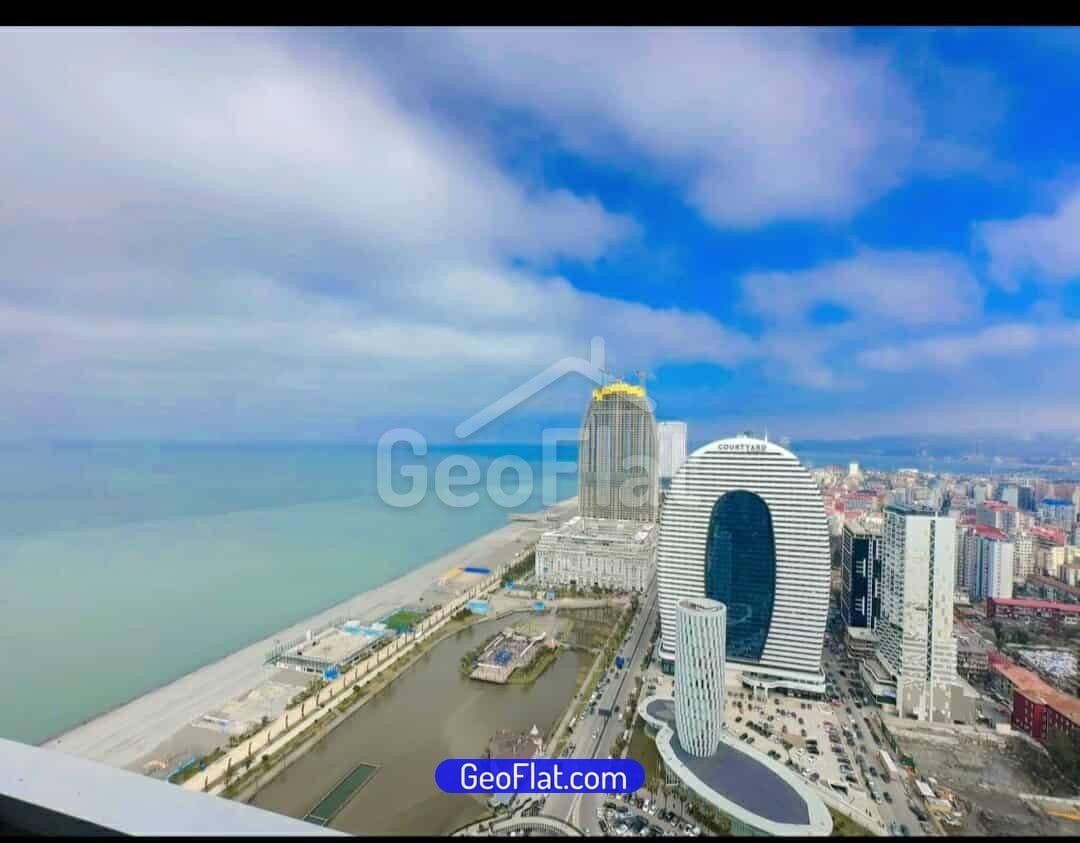 For sale: Studio, 33 m², renovated and furnished on Sherifa Khimshiashvili Street, Batumi, with sea view, $60,000.