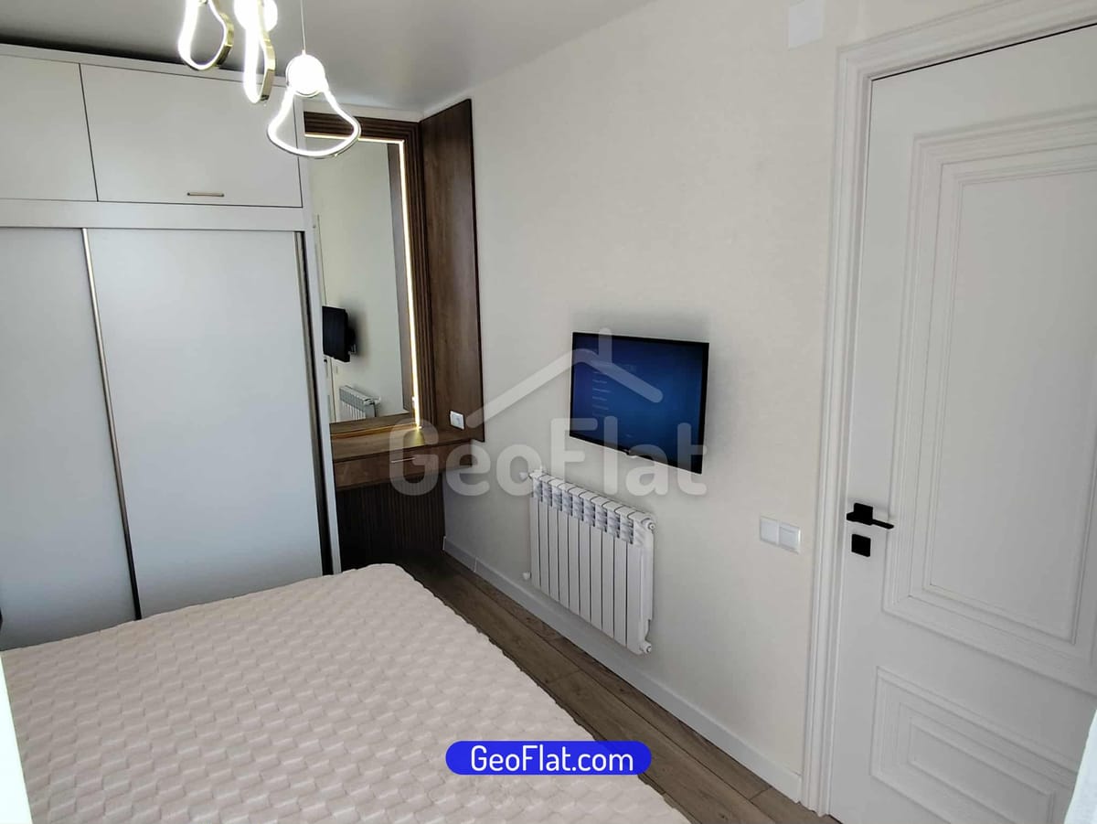 e2586527-870c-49d3-b02d-ac19bbe884a8