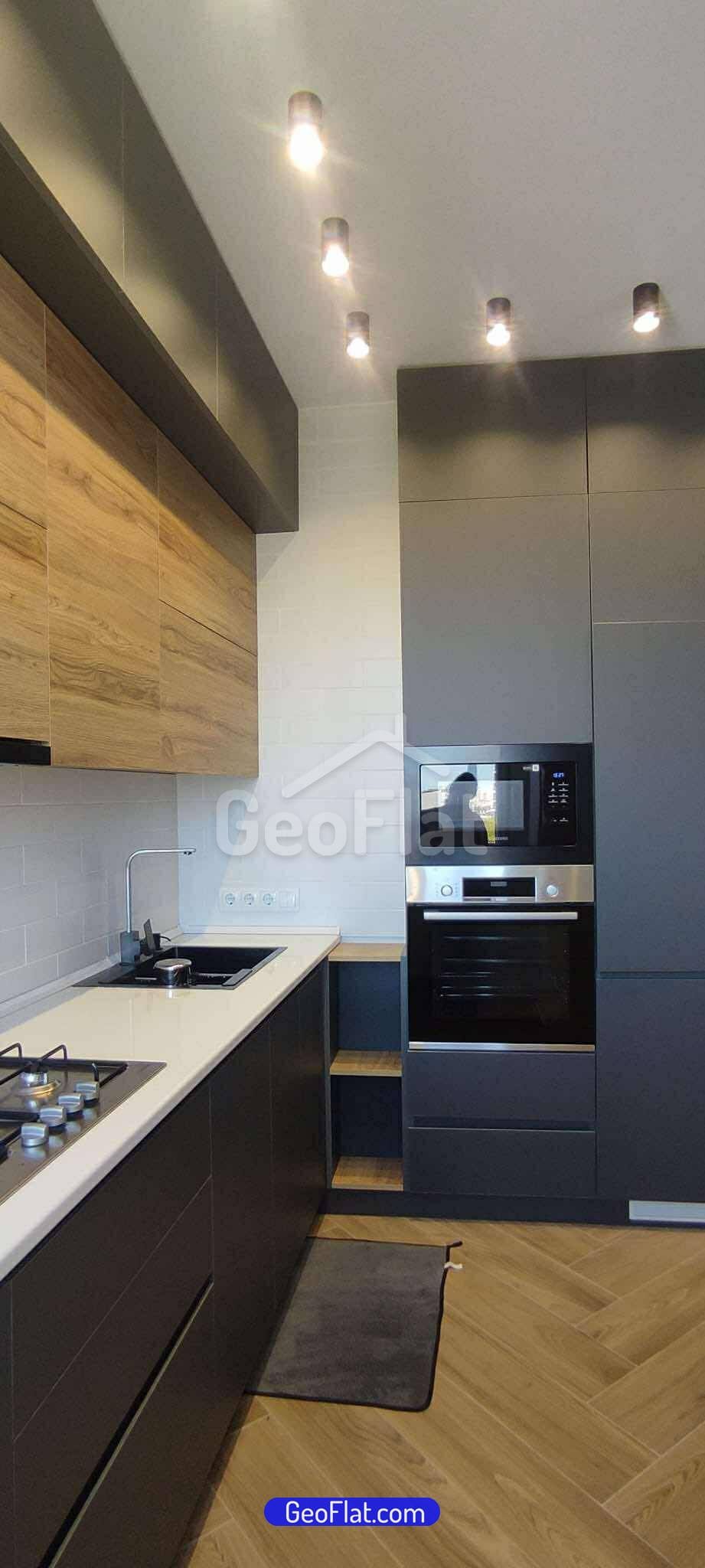 For sale: Apartment, new 3-room, 70 m², furnished with appliances on Georgi Leonidze Street, Batumi — $121,000.