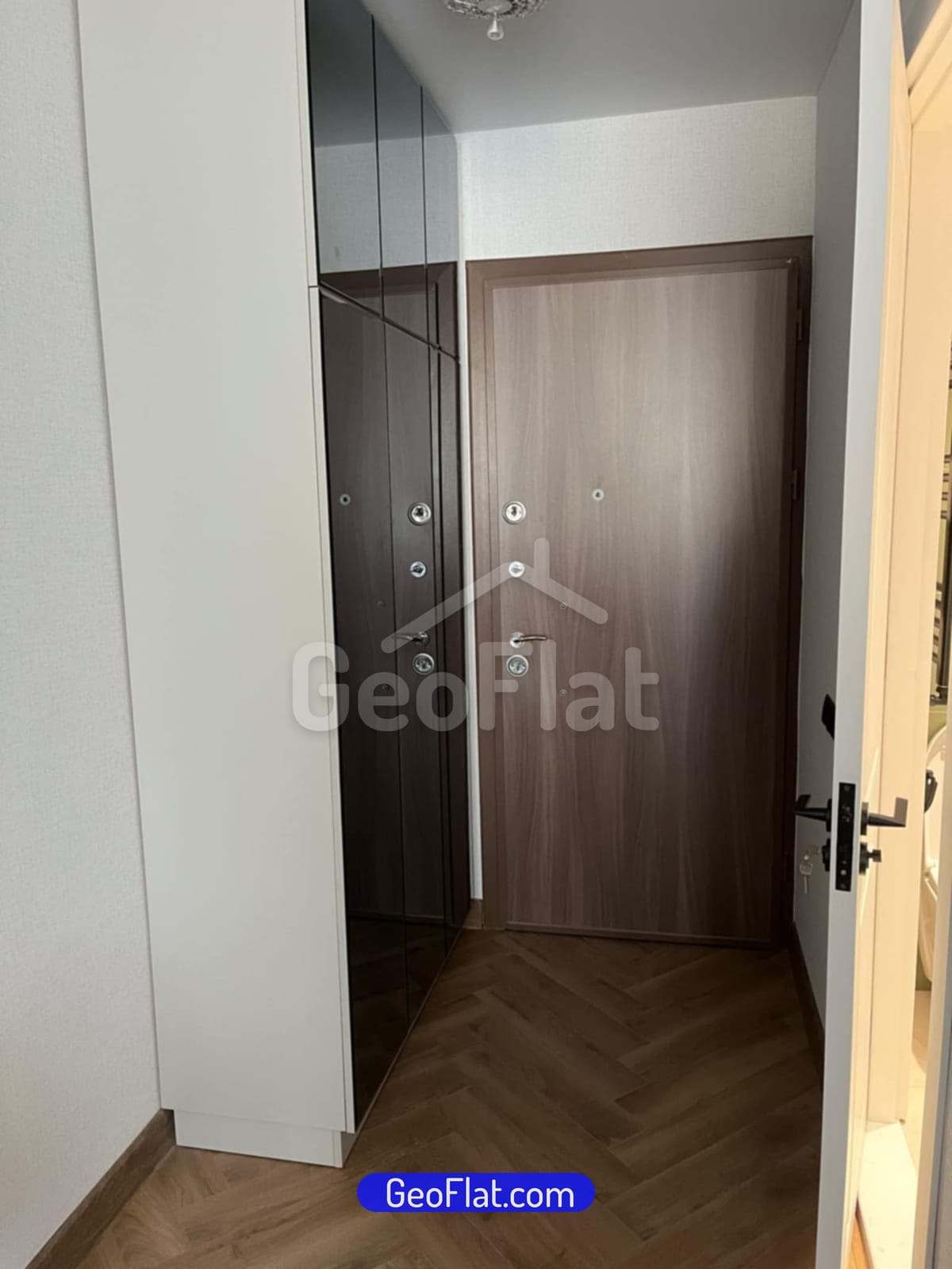 ad174c44-fc4b-4864-bd1e-968f496a12d2