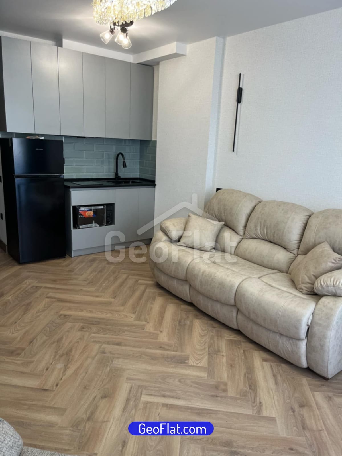 6f27b344-08af-4d82-a380-dd2c3289a07e