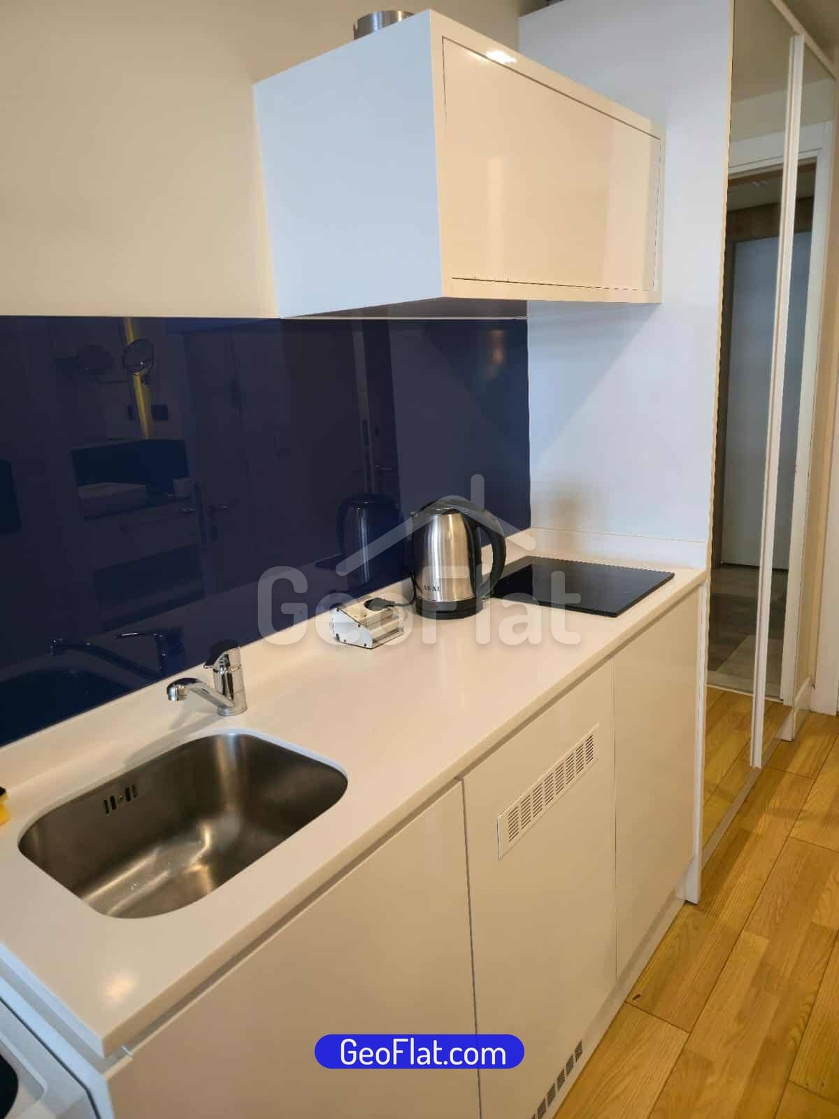 85608a52-2962-4543-9b72-13976fd65ee0