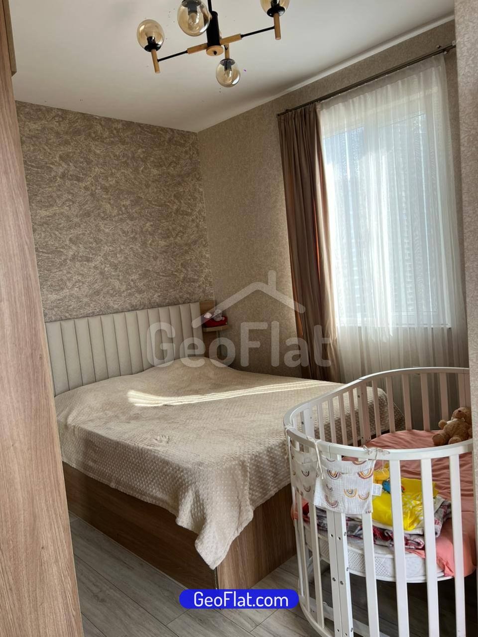 e0700a9d-65c3-43e9-86d8-c5f7b66ff7e6