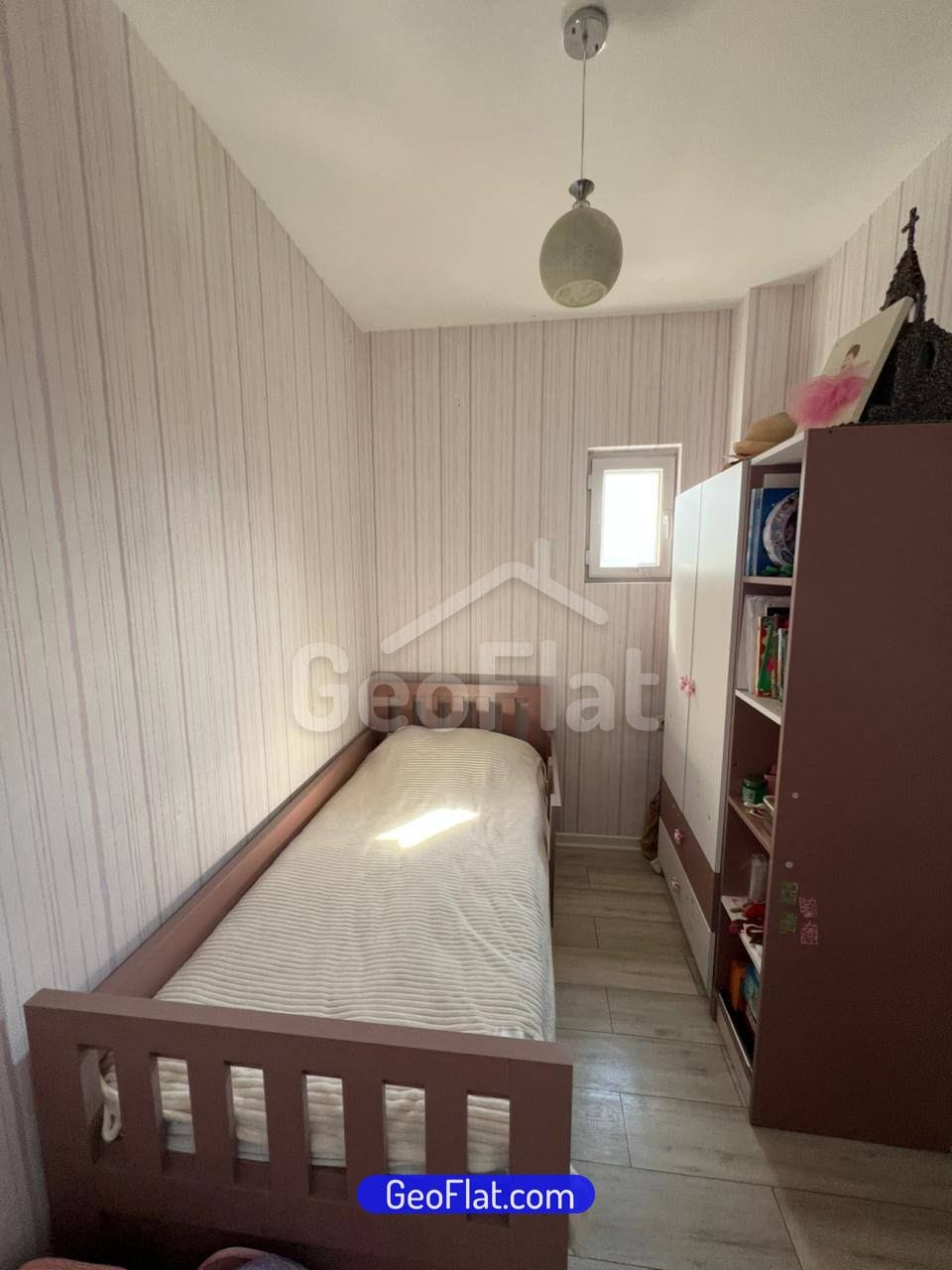 b41b44bc-8d28-4c3e-aabb-8ddd762b759f