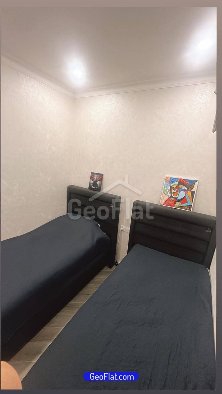 d656af98-36f4-4c26-8897-c0239a88a2a2