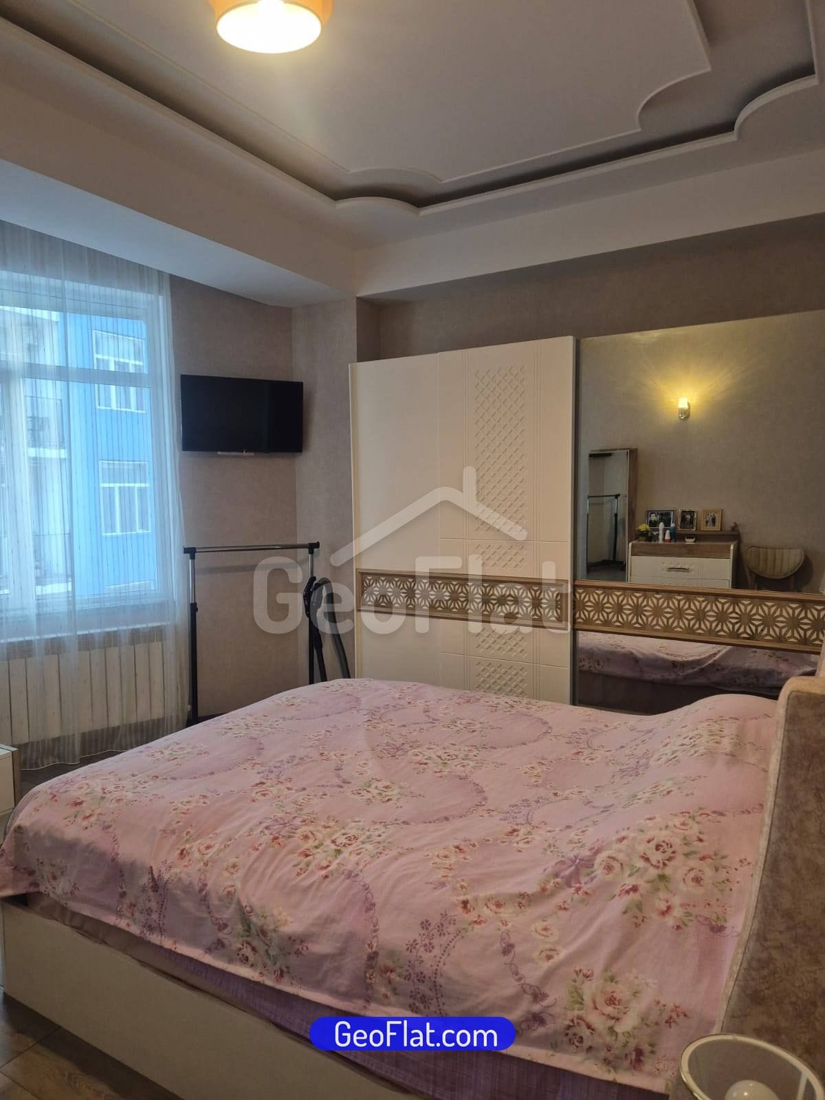 74e37f94-3968-4a47-a996-5329665a71b0