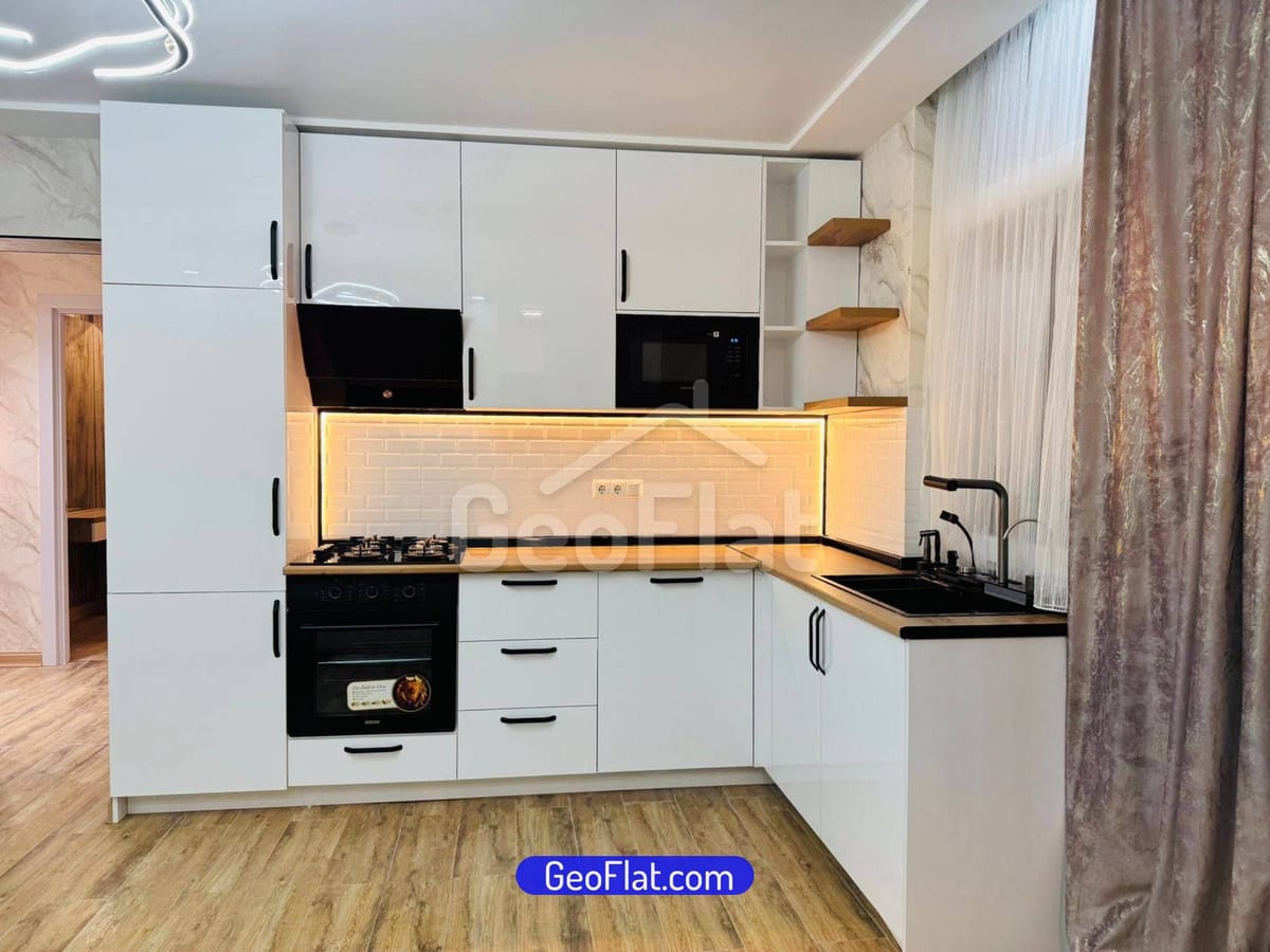 For sale: Apartment, 62.6 m² — new 3-room, furnished and equipped with appliances on Giuli Shartava Avenue, Batumi, $120,000.