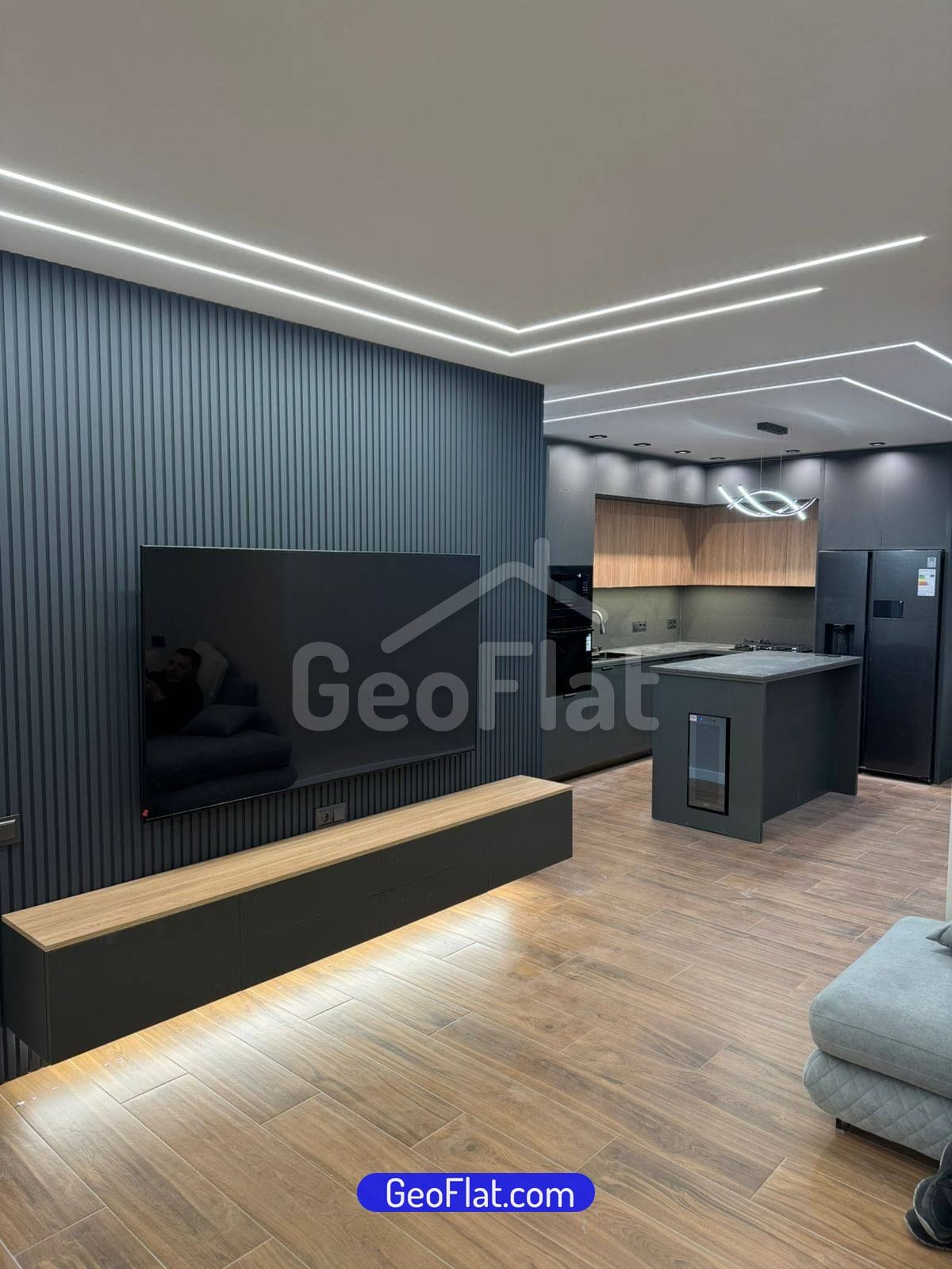 For sale: Apartment, new building on Niko Pirosmani Street, Batumi, premium renovation, 4 rooms (3 bedrooms), 101 m², furnished and fully equipped, $230,000.