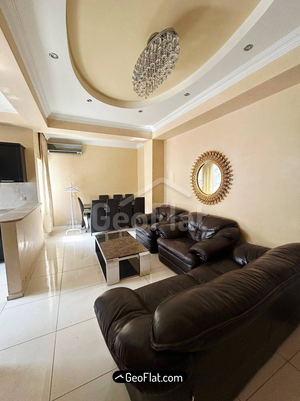 למכירה: דירה 3 חדרים חדשה ומרוהטת עם מוצרי חשמל, 84 מ"ר ברח' שאלבה אינאסרידזה, בטומי — רק $135,000.