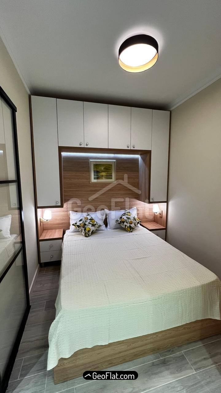 למכירה: דירה, 2 חדרים — חדשה עם נוף לים בבטומי (רח' ניקו פירוסמני), 39.5 מ״ר, מחיר $85,000, מרוהטת ומצוידת במכשירי חשמל