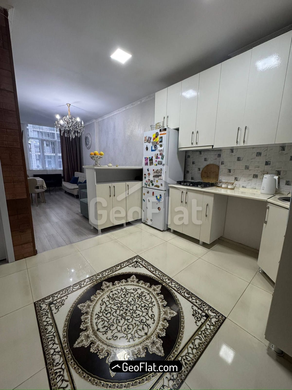 למכירה: דירה, חדשה, 2 חדרים, 50 מ"ר, מרוהטת ומצוידת במכשירי חשמל, ברח' שאלבה אינאסרידזה, באטומי — $71,000