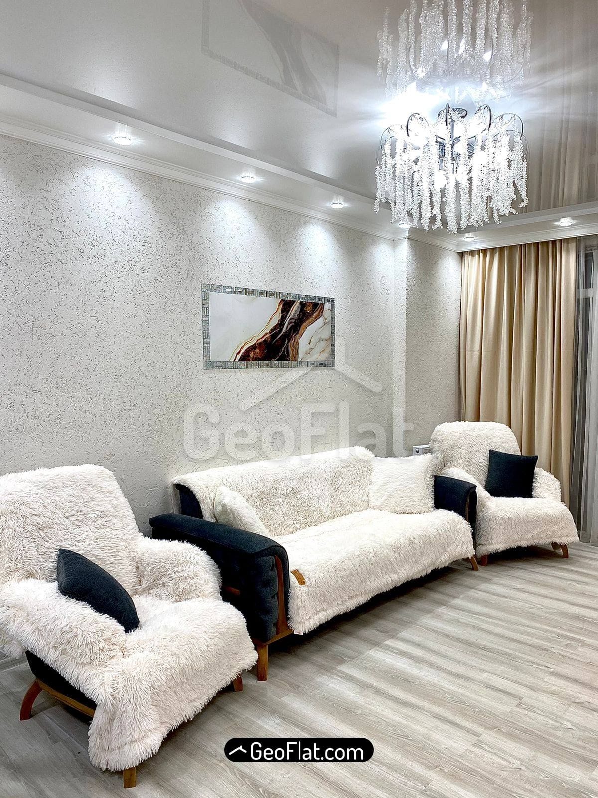 b828d421-2be7-427b-86c1-9a063606aaa0