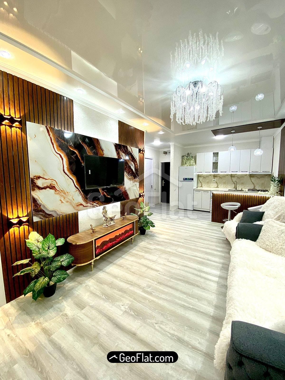 למכירה: דירה, 3 חדרים (2 חדרי שינה) בבניין חדש ברחוב ג'אוואחישווילי בבאטומי, 53.5 מ"ר, מרוהטת ומצוידת במכשירי חשמל, 90,000$