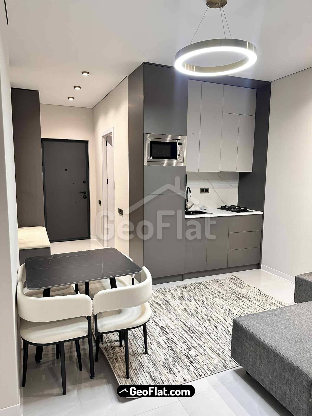 Продается 1-комнатная квартира в новостройке на улице Шерифа Химшиашвили в Батуми, 34 м² с мебелью и бытовой техникой, с видом на море за $62,000.